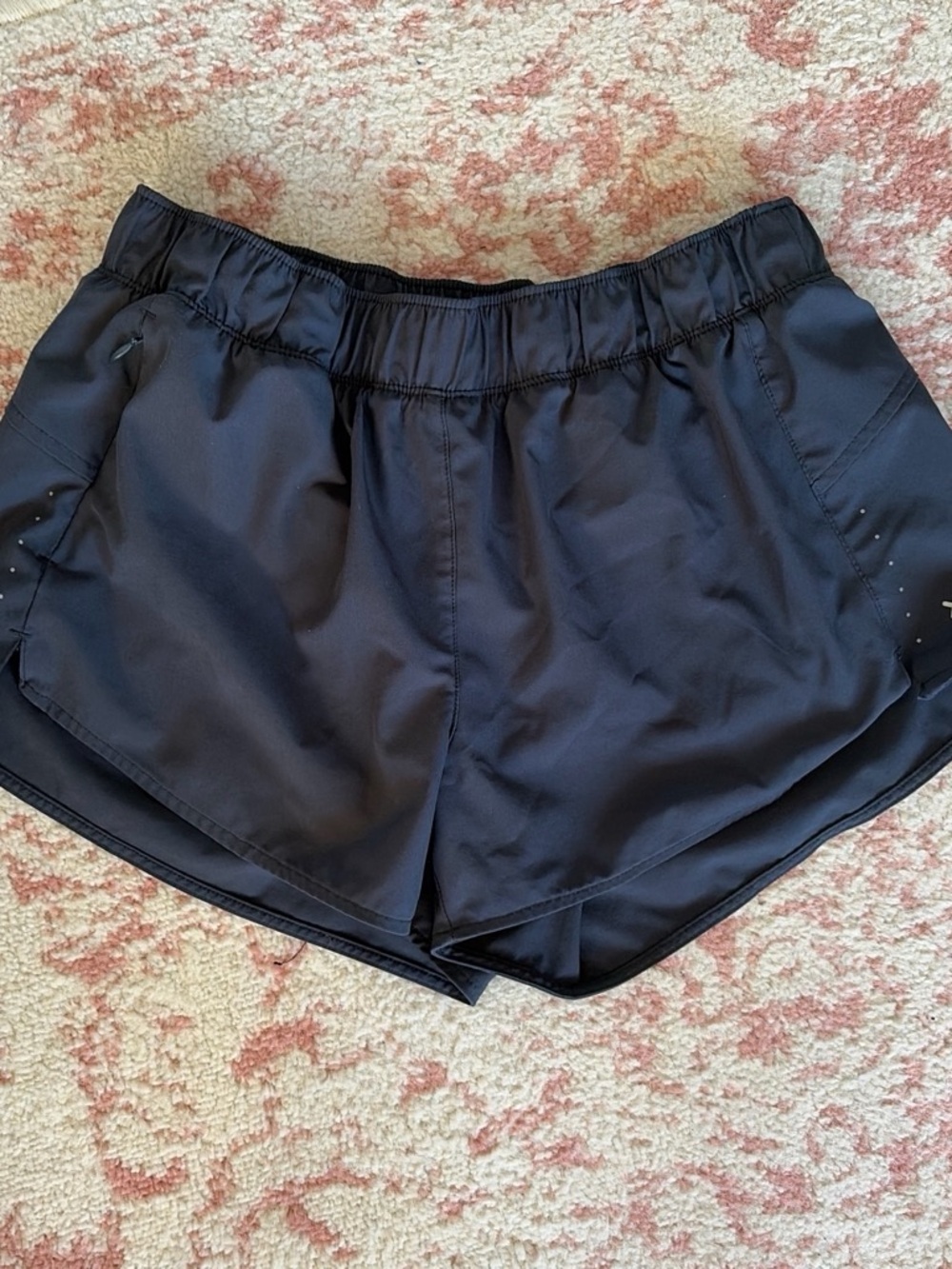 Old Navy Navy Women's Athletic Shorts with Side Pockets